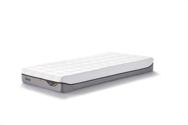 TEMPUR PRO SmartCool - Medium Firm Hybrid